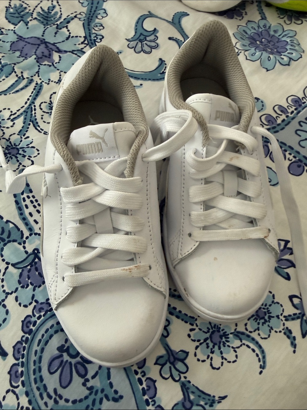 Puma Kids White Low-Top Sneakers with Light Gray Trim. Worn once indoors